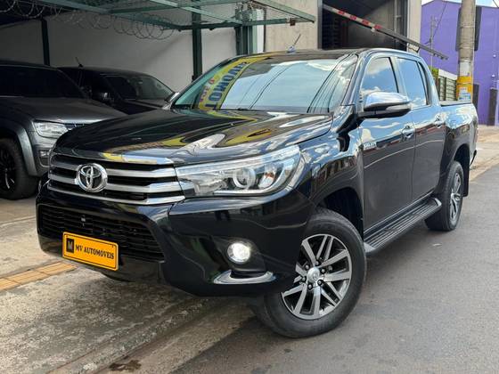 TOYOTA HILUX 2.8 SRX 4X4 CD 16V DIESEL 4P AUTOMÁTICO